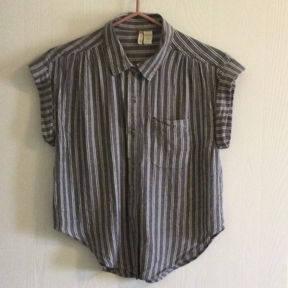 Sleeveless Striped Blouse
